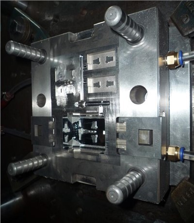 Καλούπι έγχυσης διακόπτη